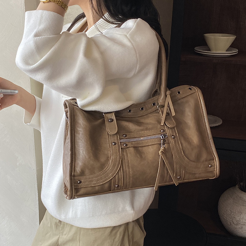Borsa a Tracolla Retrò da Donn - Leatherwork Workshop recensione e prezzo